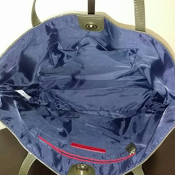 🎆HP🎆TOMMY HILFIGER Satchel *Moss Green* Bag - Picture 5 of 5